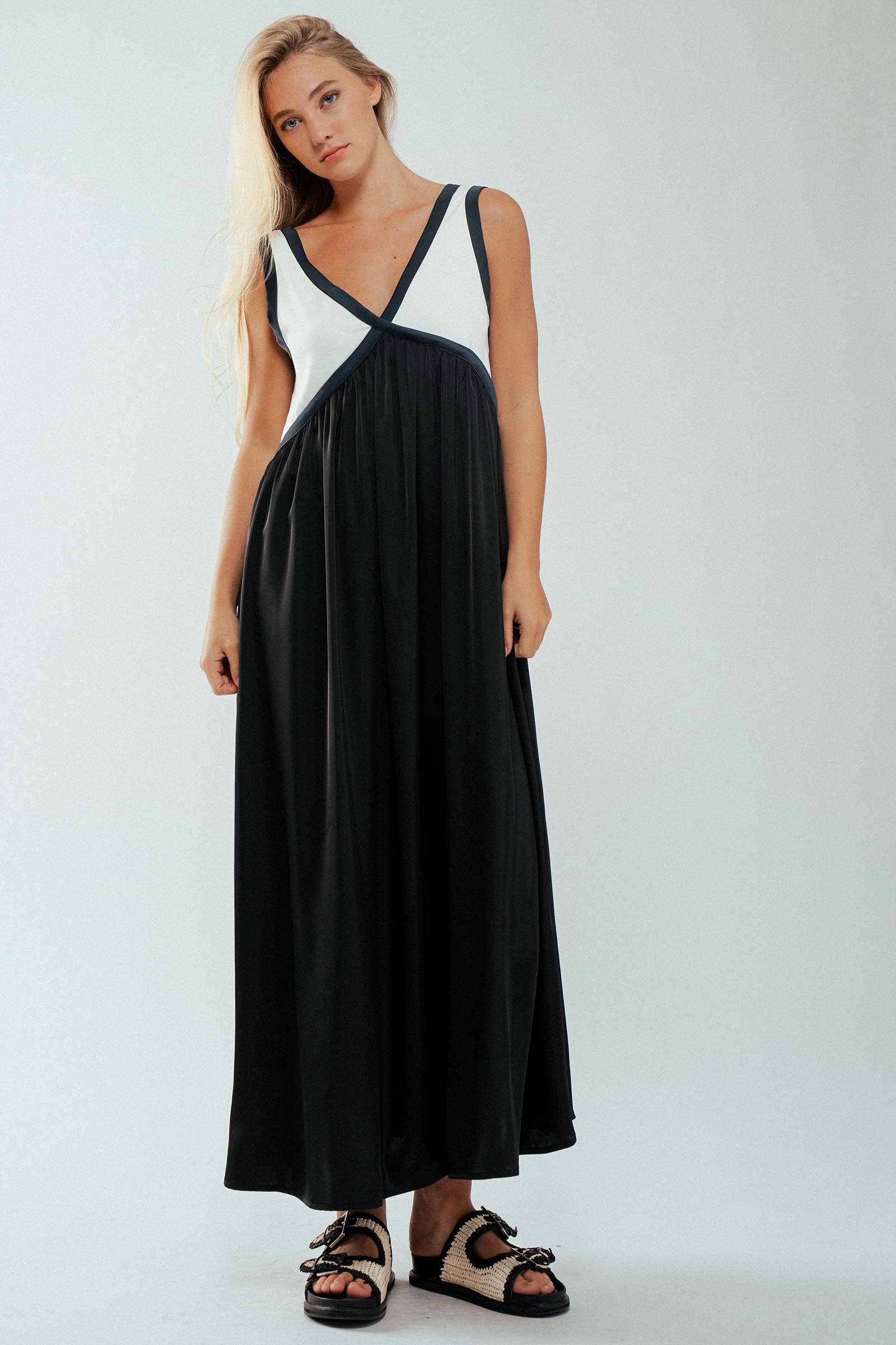 Urban Daizy - Wholesale Dress - Women's - Contrast Piping Empire Waist Dress8