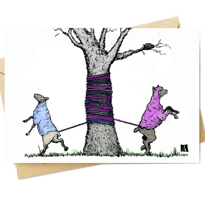 Biglietto da 12,7 x 17,8 cm raffigurante una pecora e un alpaca che ballano intorno a un albero per la vendita all'ingrosso da parte di Bellavance Ink