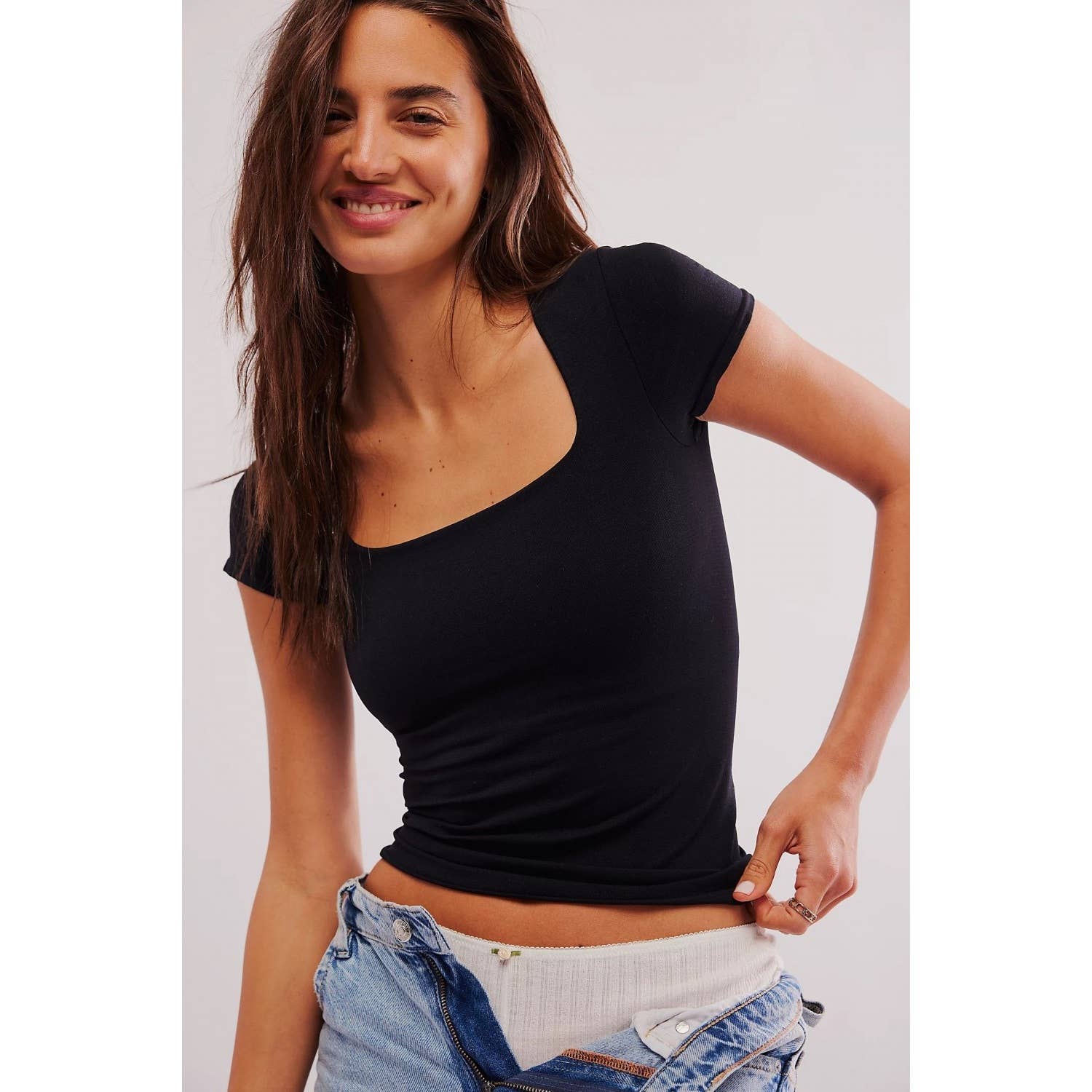 Apolline - Vente Haut en maille – femme - Haut à manches courtes et encolure dégagée à double épaisseur Contour0