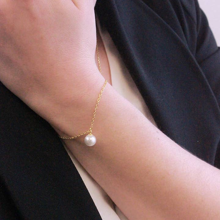 CARALI / MYC Paris - Wholesale Charm/Dangle Bracelet - Crystal Pearl Bracelet - Gold and Crystal1