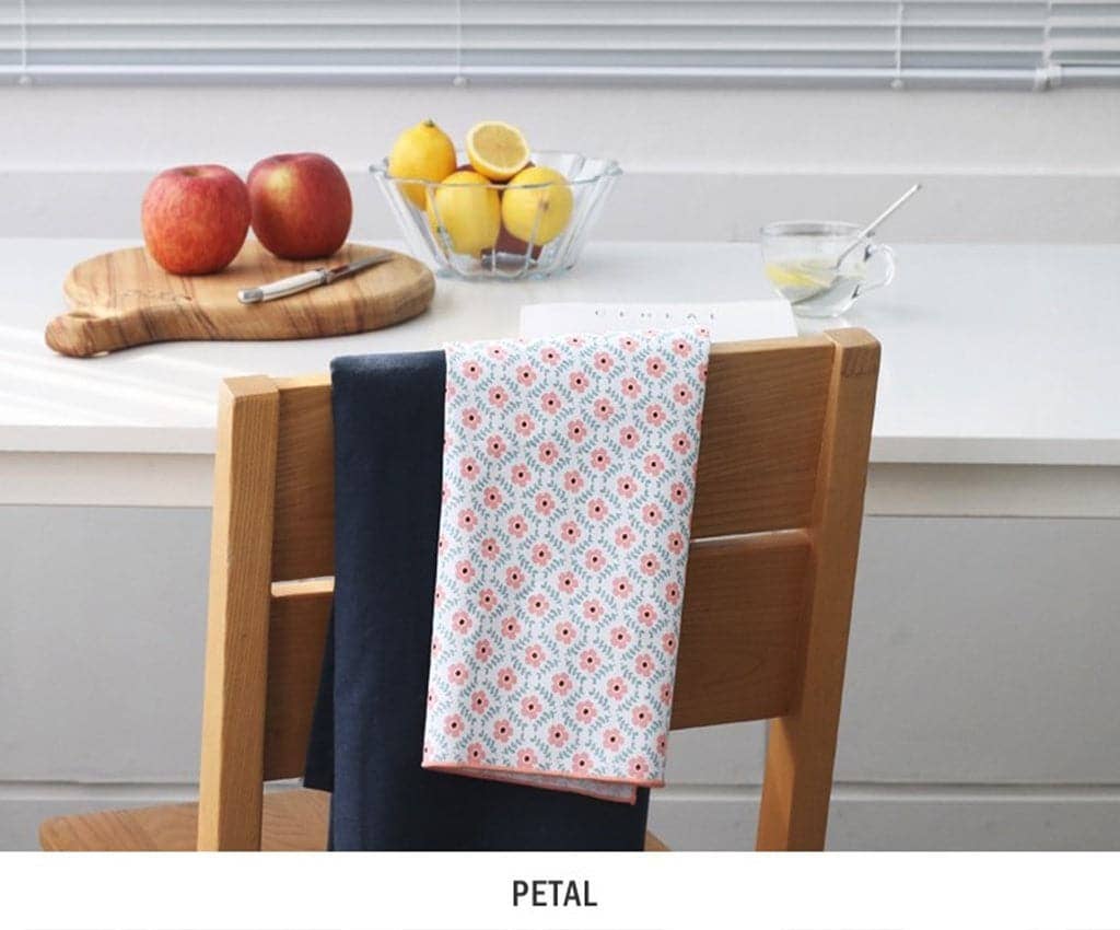 Notable Designs (UK) – wholesale Handkerchief – Women's – Iconic Comely Hanky3