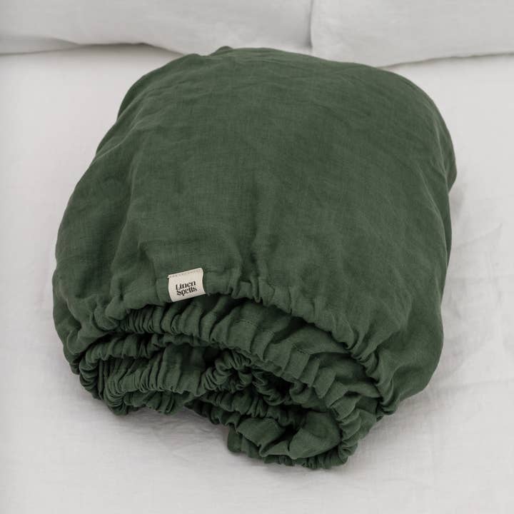 Linen Spells – wholesale Lakan med hörn – Forest Green lakan i linne med resår0