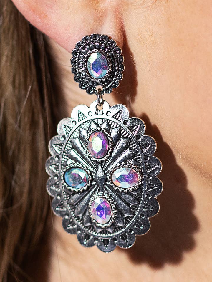 Pendientes colgantes con concho ovalado de cristal AB para venta al por mayor de Urbanista