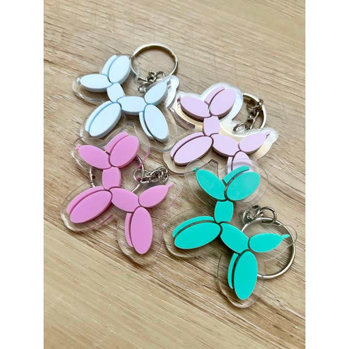 Porte-clés en acrylique Balloon Animal pour la vente par Cope and Co Custom Signs