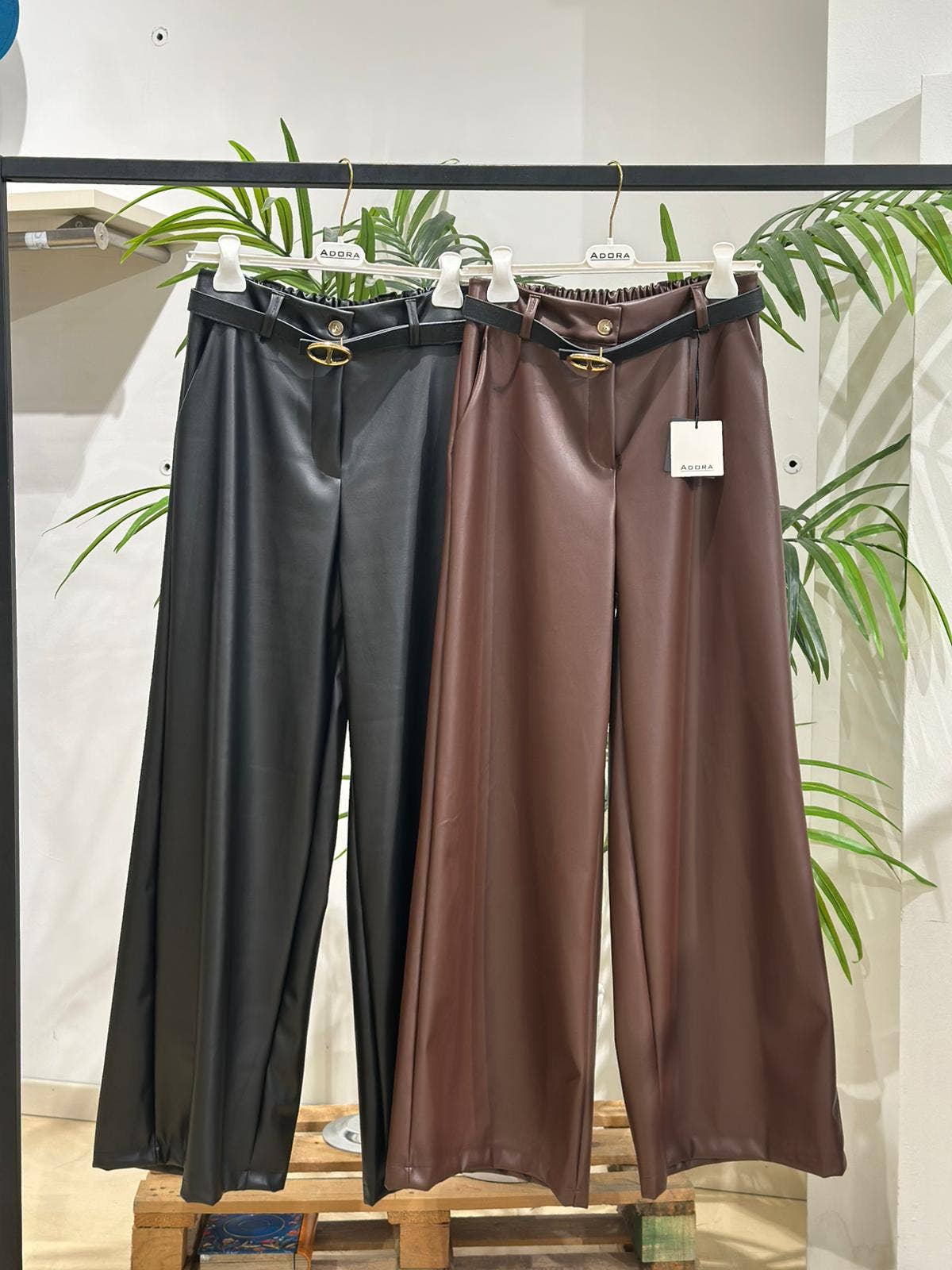 ADORA - Wholesale Pants - Women's - Eco-leather pants