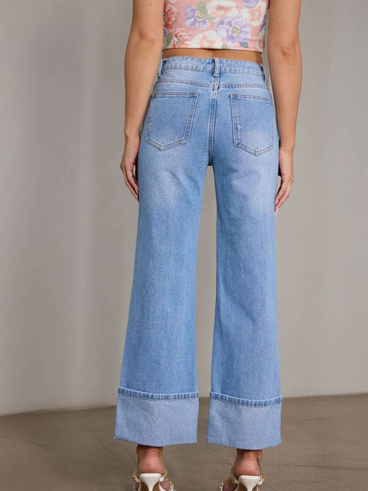 Rosa Clothing - Wholesale Jeans - Women's - Effortless Denim Cuffed Hem Wide-Leg Jeans2