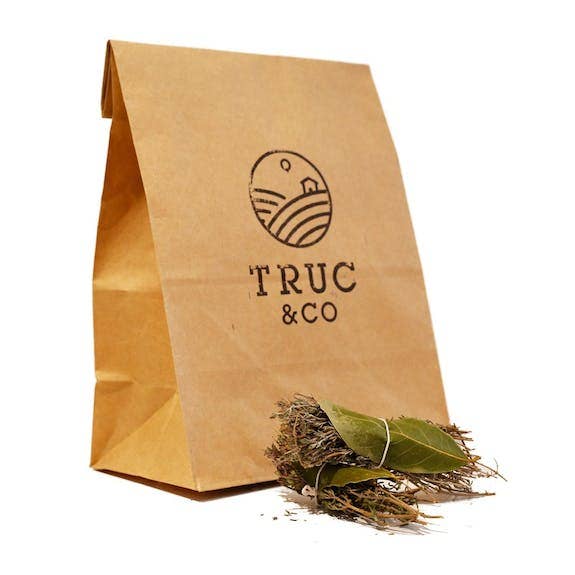 Truc&co - Wholesale Herbs - Organic Thyme Laurel Garnished Bouquets Bulk X201