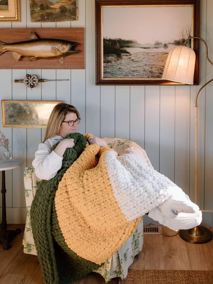 Tara - Handgemaakte Grove Gebreide Deken voor wholesale door Nicnakknits