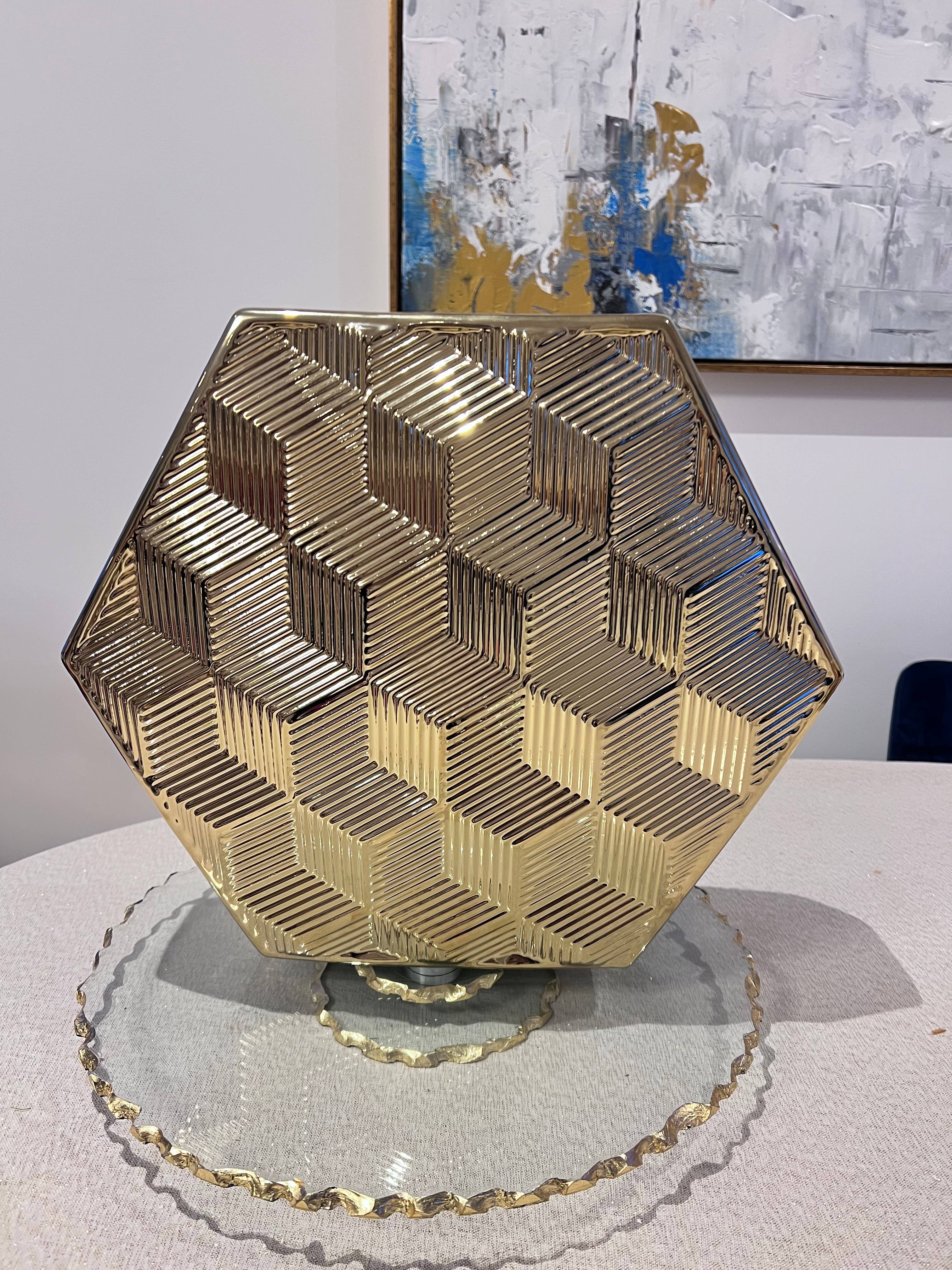 VIVIENCE - Vendita all'ingrosso Vasi - Vaso dorato a forma esagonale alto 31,8 cm1