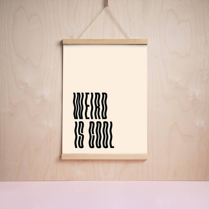 Imprimé Weird Is Cool - beige pour la vente par MonRon