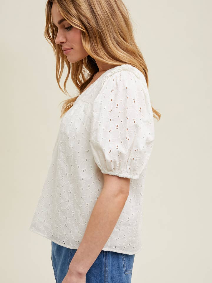 OFF WHITE EYELET PUFF SLEEVE TOP / WL24-9892 for wholesale on Faire2