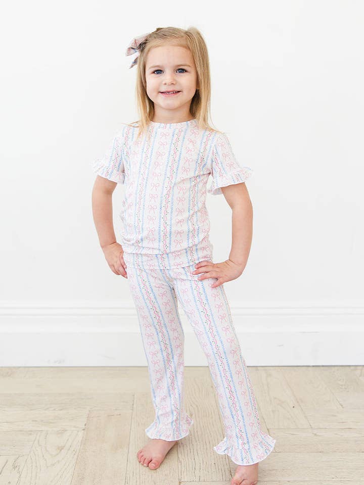 Ensemble de Pyjama à Volants en Bambou | Fantaisie Victorienne pour la vente par Charlie Lou Baby