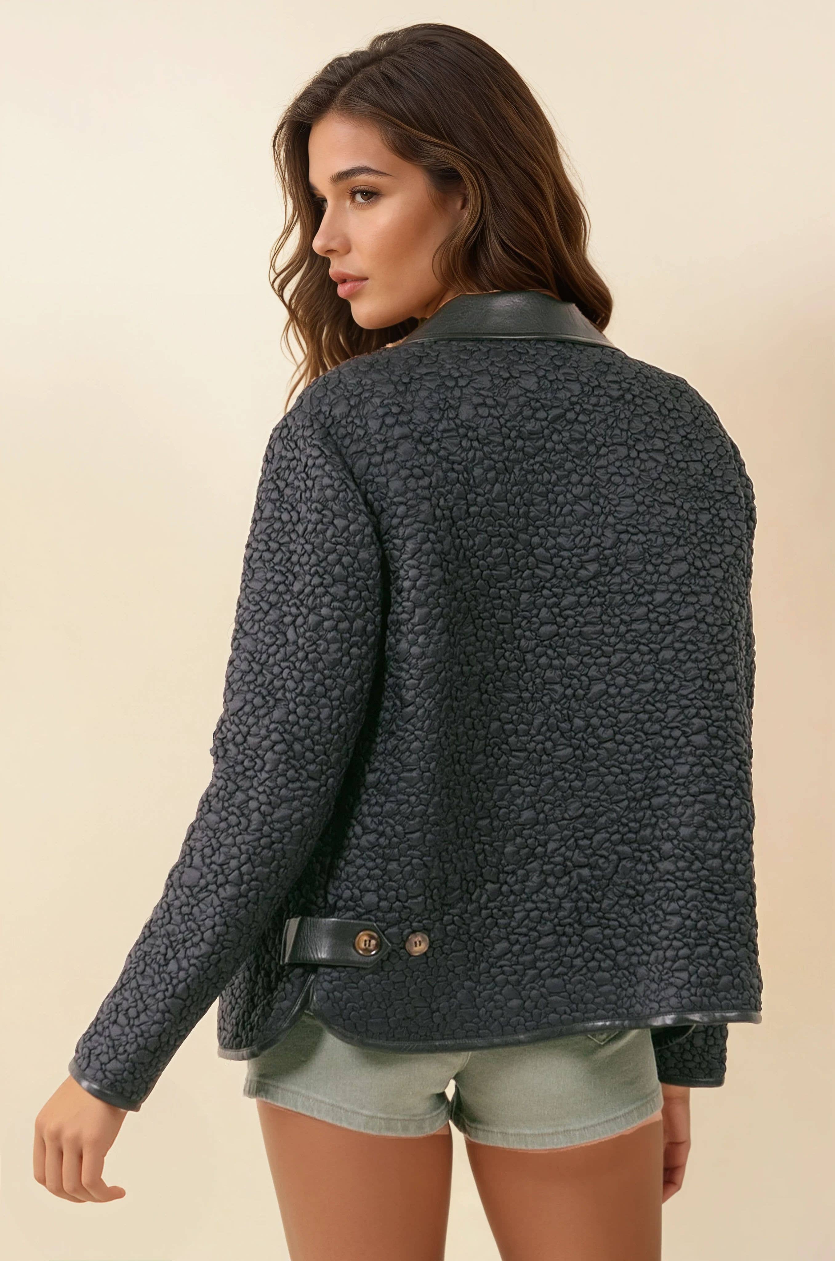 Doe and Rae - Wholesale Jas - Dames - Dekbedovertrek van veganistisch leer met knoopsluiting - 10631J3