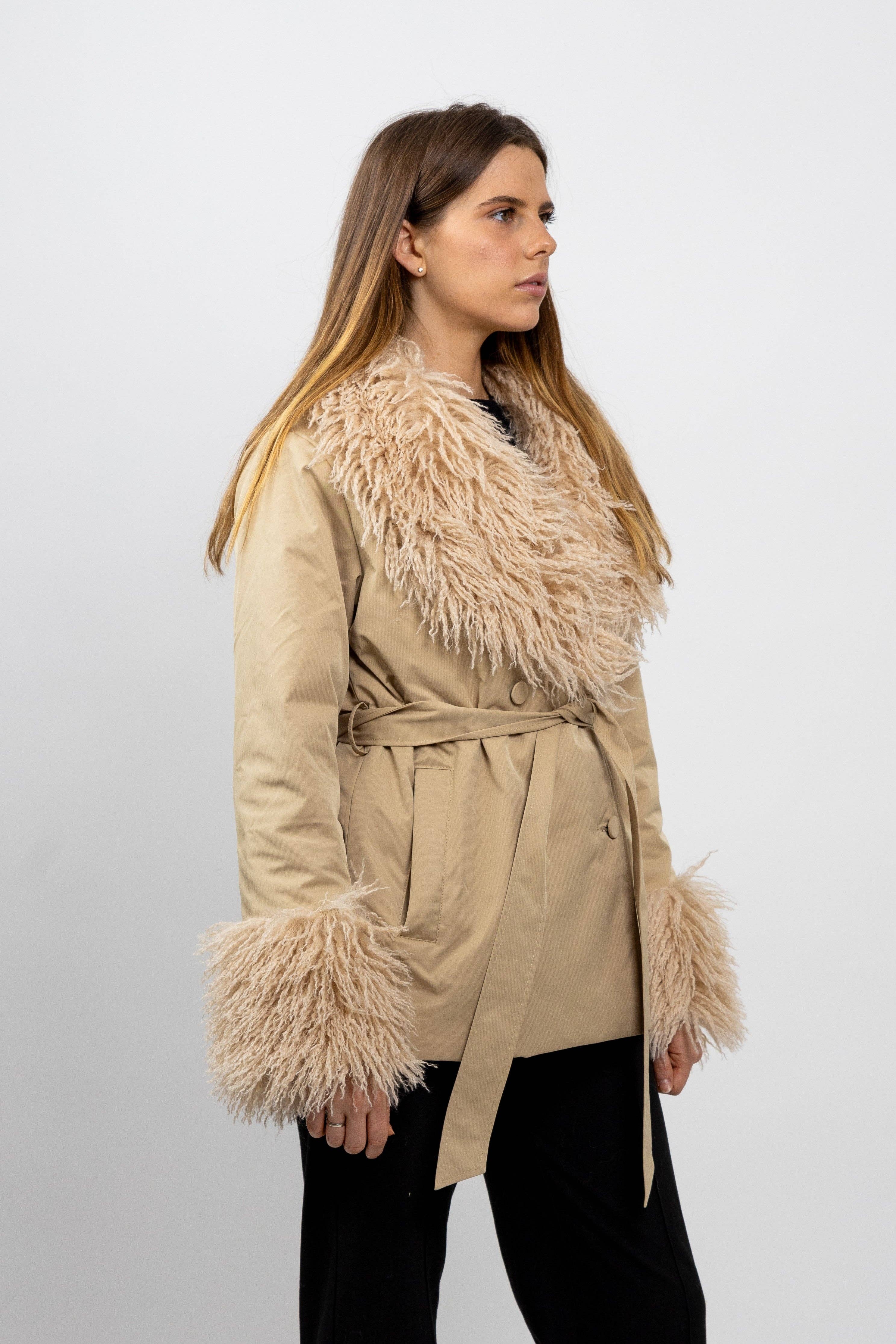 KZELL PARIS – Engroshandel Pels-/kunstpelsfrakke - Dame – FRACKE MED KRAVE AF FALSK MONGOLSK LAMMEPELS1