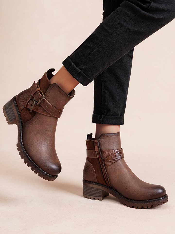 LADY GLORY - Wholesale Chelsea Boots - Women's - Women's Buckle Ankle Boots – Casual Style and Character3