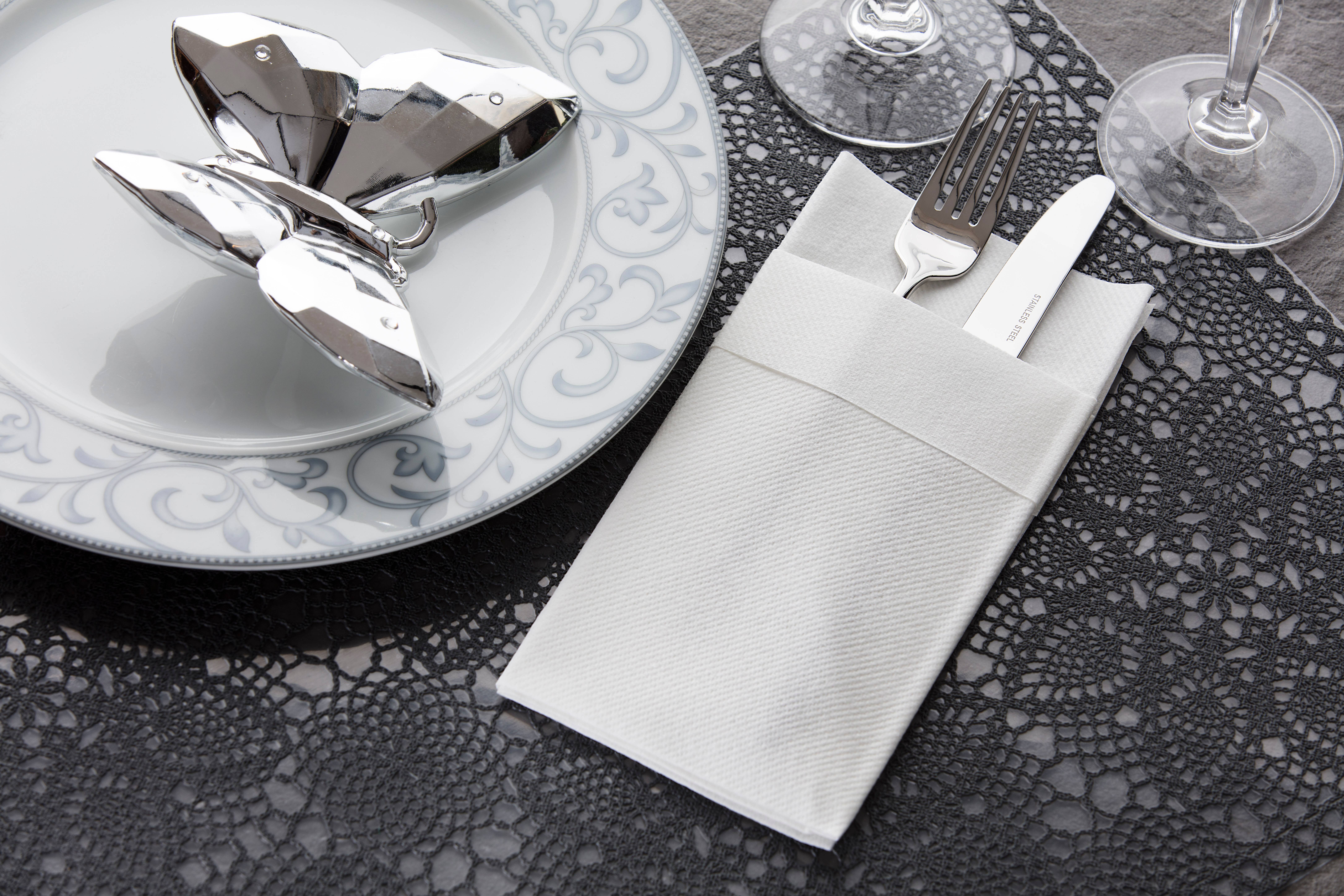 Moyes Home – wholesale Disposable napkin – Premium Linen-Feel Dinner Napkins Disposable with Pocket21
