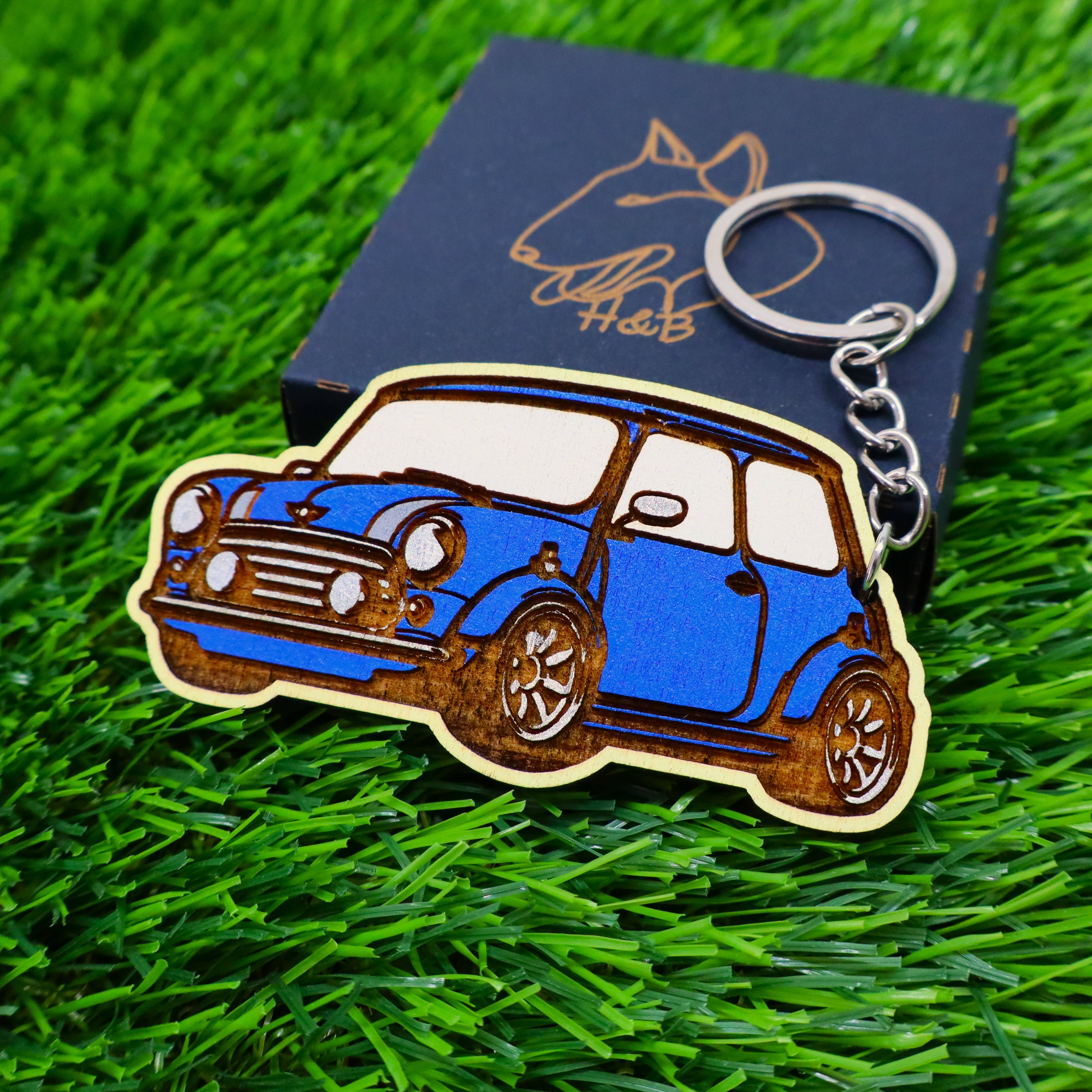 Herbs&Belles - Wholesale Keychain - Unisex - Vintage Car Wooden Colorful Keychain, Classic Automobile11