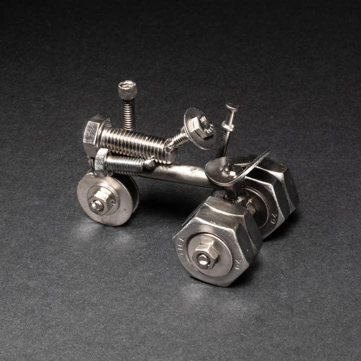 Metal Relic - Wholesale Decorative Figurine - Scrap Metal Dually Tractor Figurine, Steel Sculpture