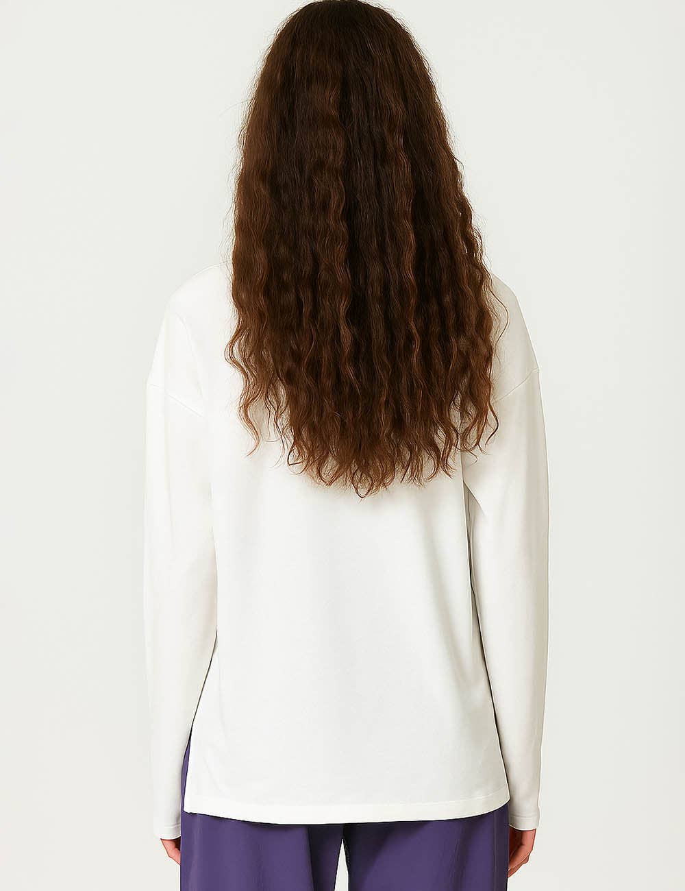 Ladies White Round Neck Long Sleeves T-Shirt for wholesale on Faire4