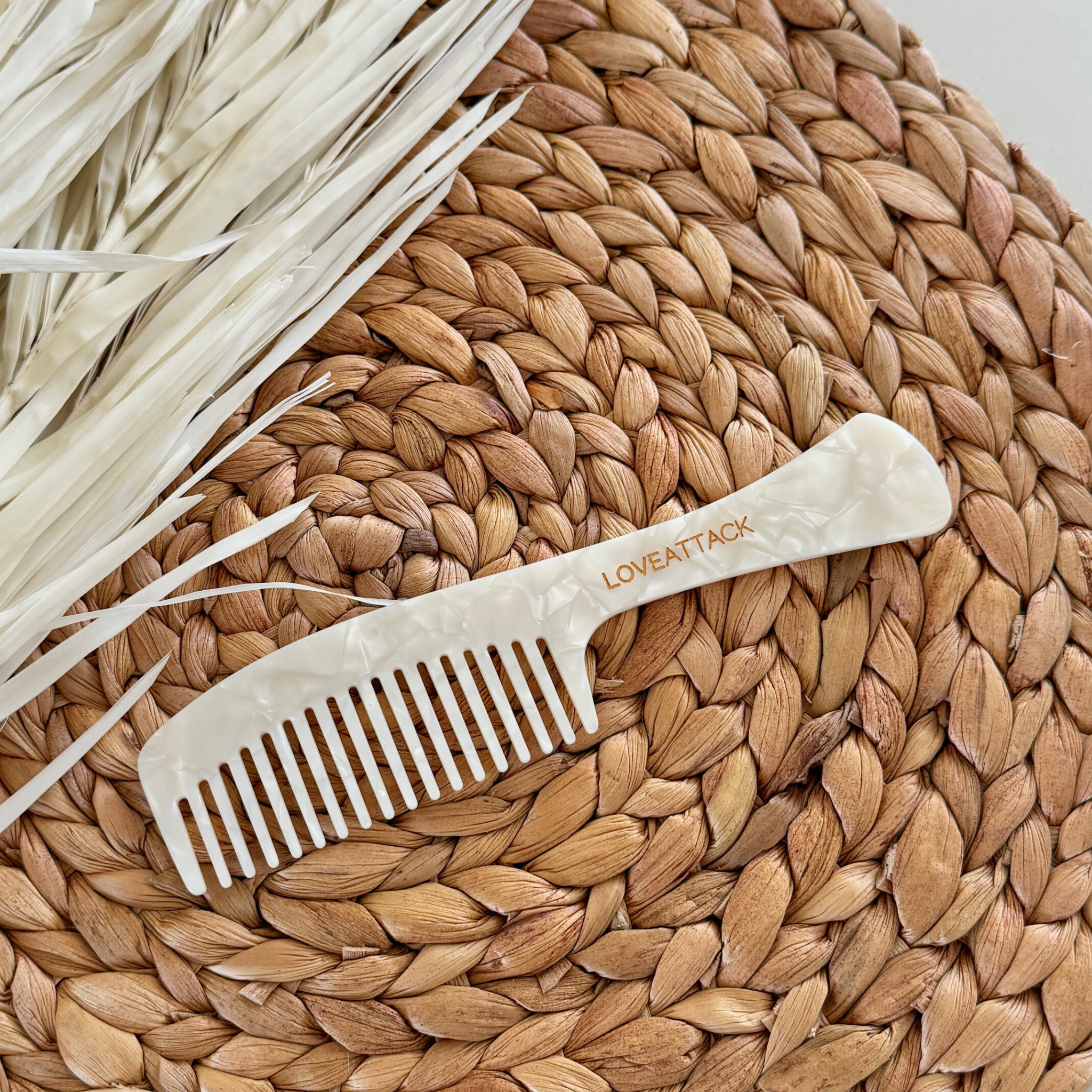 Love Attack - Wholesale Hair Brush/Comb - Cellulose Acetate Handled Detangling Combs6