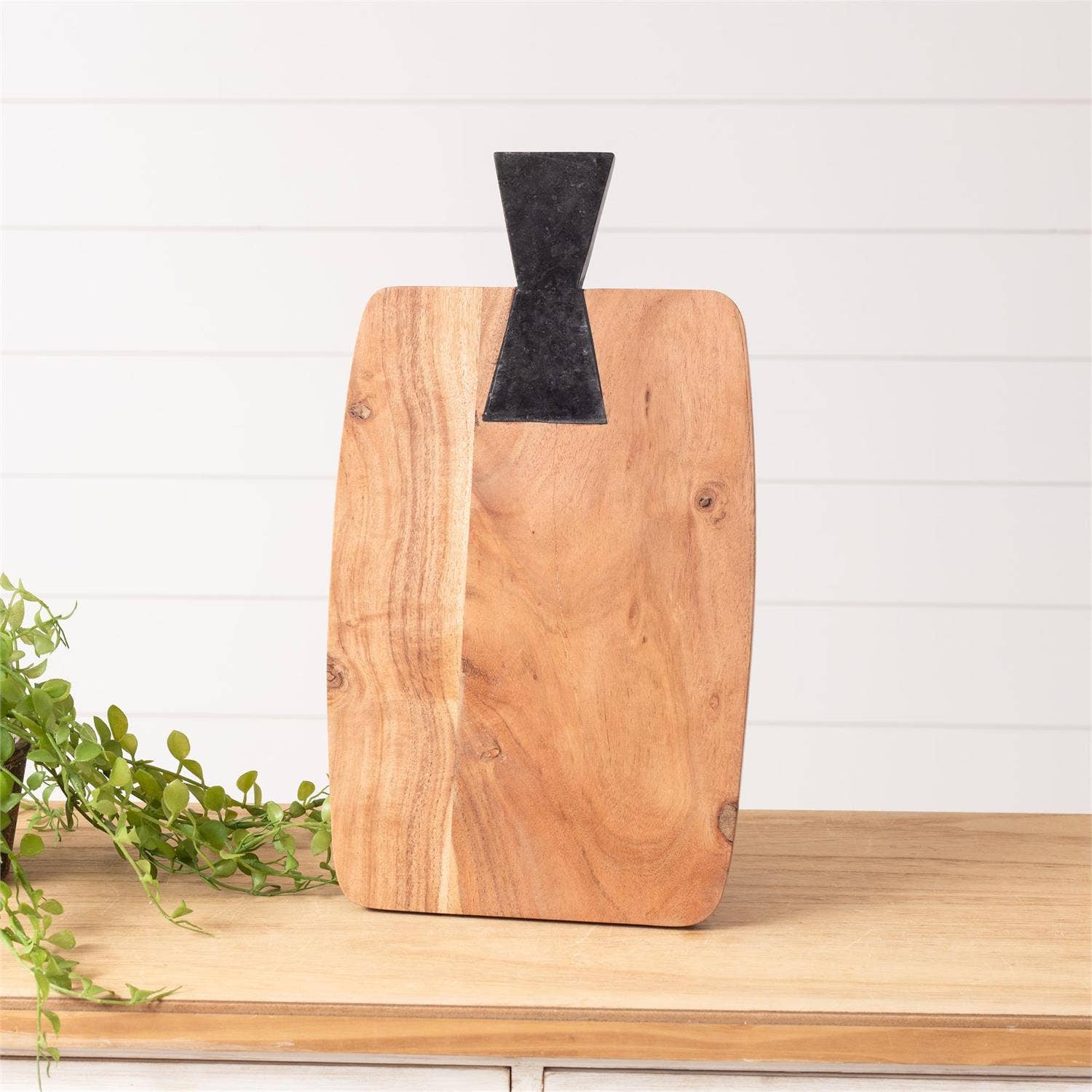 Audrey's Home & Gift - Vente Planche à découper - Planche à découper avec poignée en marbre noir (Paquet/04)0