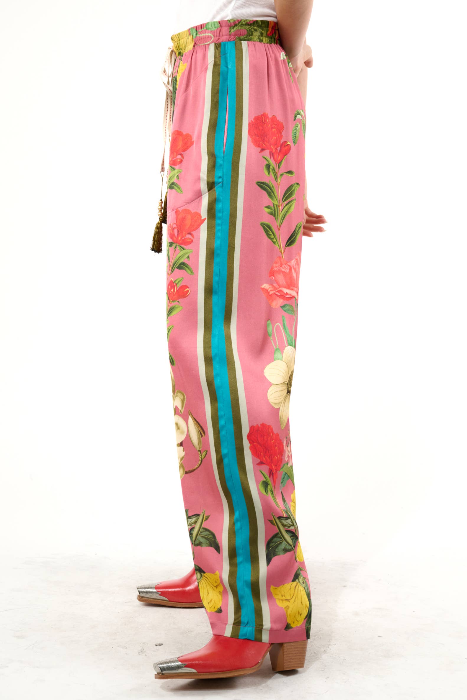 Dusty Rose Floral Mijn Valentijnsbroek voor groothandel op Faire6