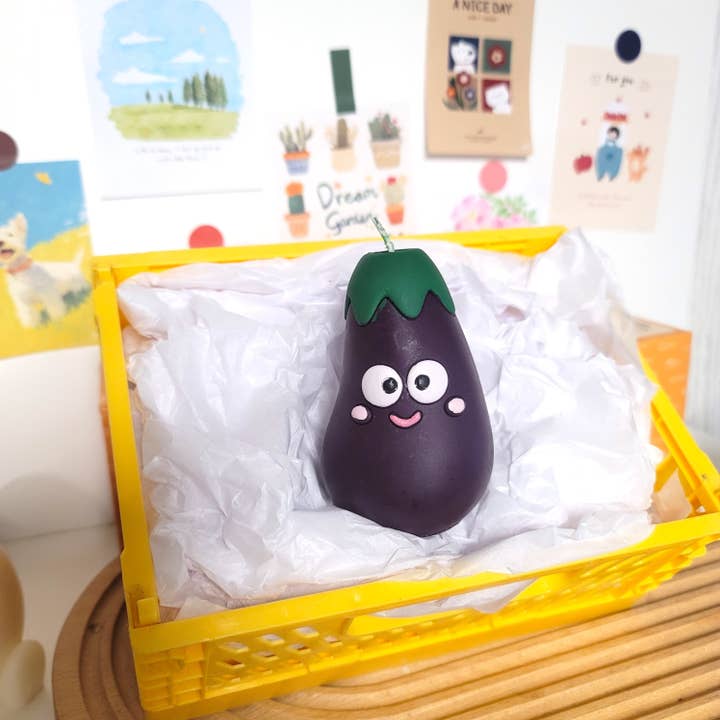 Big Fan Art Studio Inc. - Wholesale Novelty Candle - Eggplant Buddy Candle3