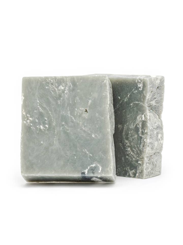 Pierre MNTN pour la vente par Iron Lion Soap