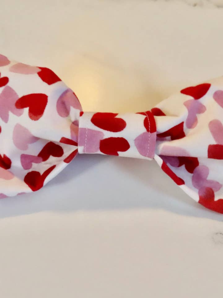 Nœud papillon Sweetheart Bow-Standard pour la vente par The Sunny Dog Co