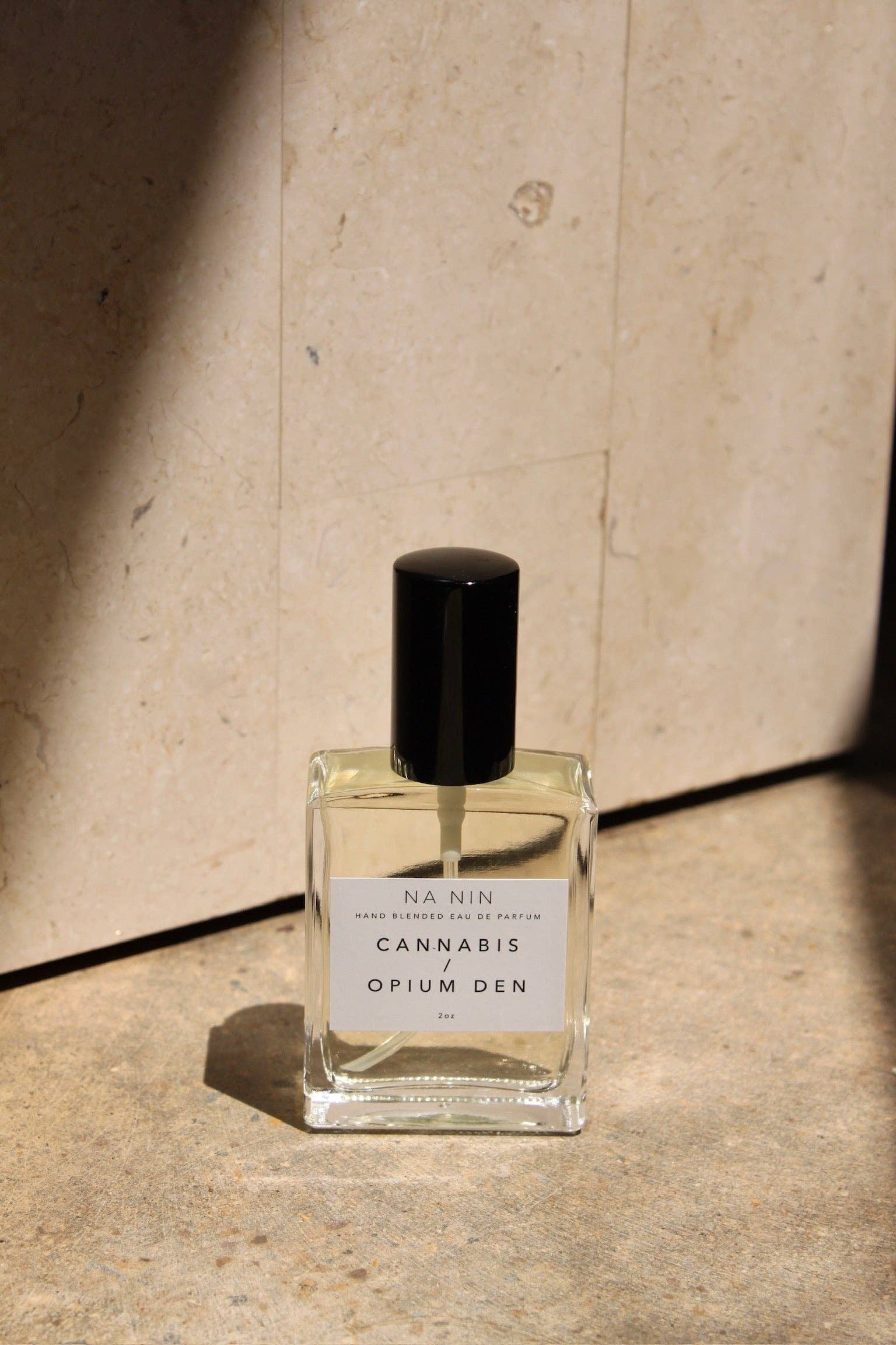 Na Nin – Großhandel Parfüm/Eau de Toilette – Cannabis & Opium Den Eau De Parfum/2 Unzen0