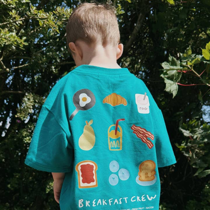 Camisola Gráfica Azul Oversized para Crianças | Breakfast Crew por atacado de SimplyExtraJordanary