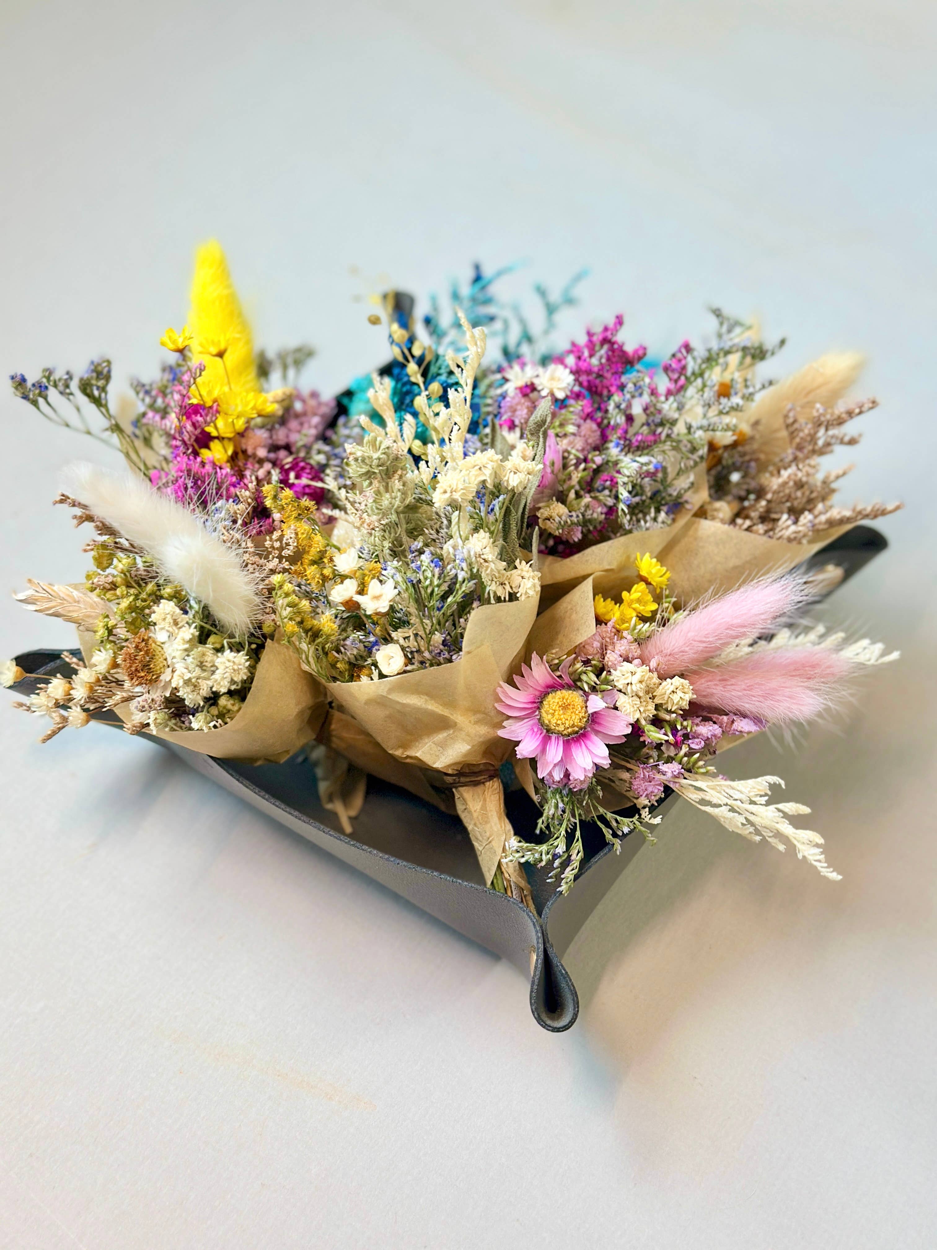 The Gardeners Wife - Wholesale Dried/Pressed Flowers - Dollhouse Bouquet 8