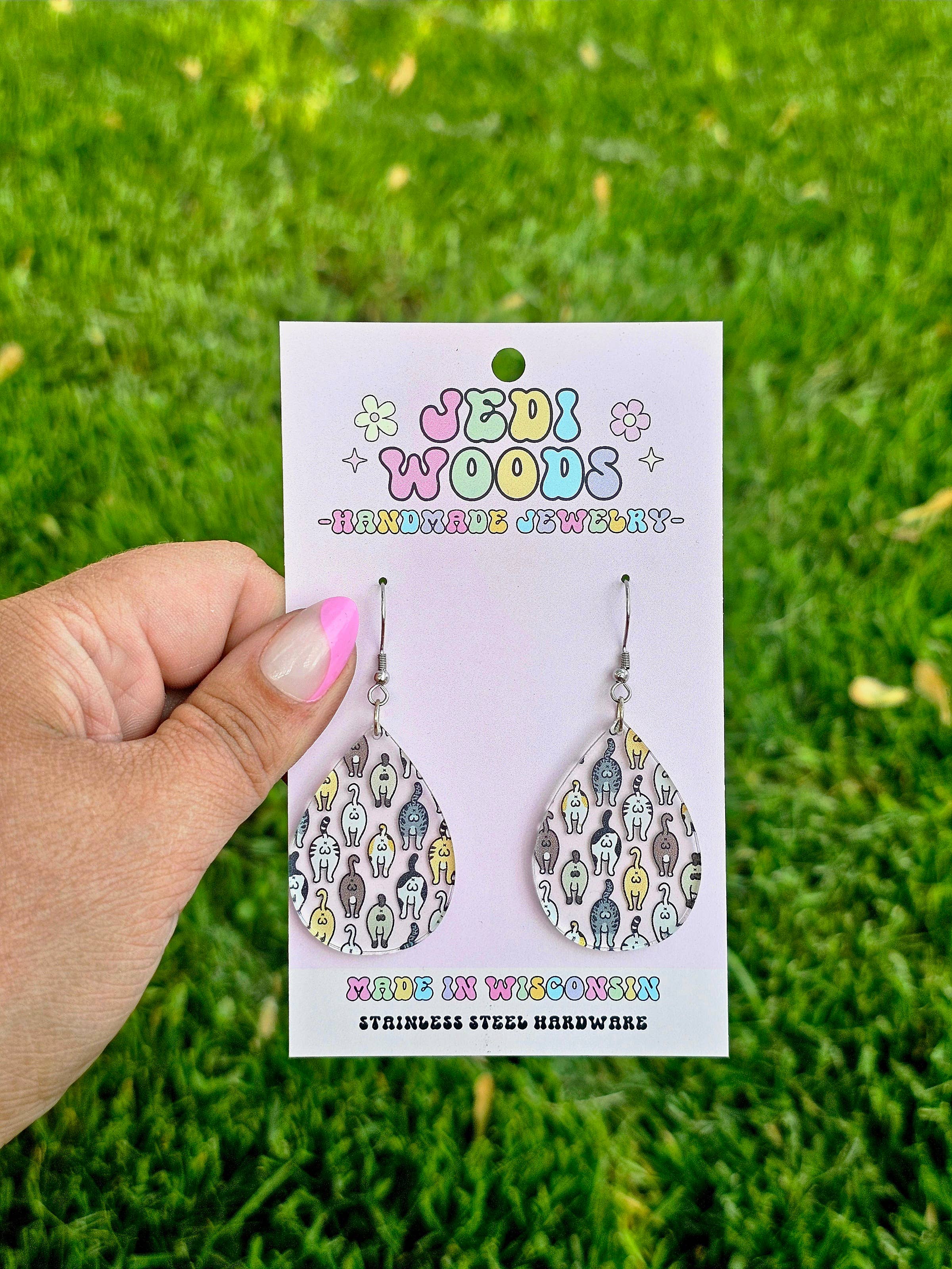 Jedi Woods LLC - Venta al por mayor Pendientes colgantes - Pendientes en forma de lágrima Cat Butts and Nuts4
