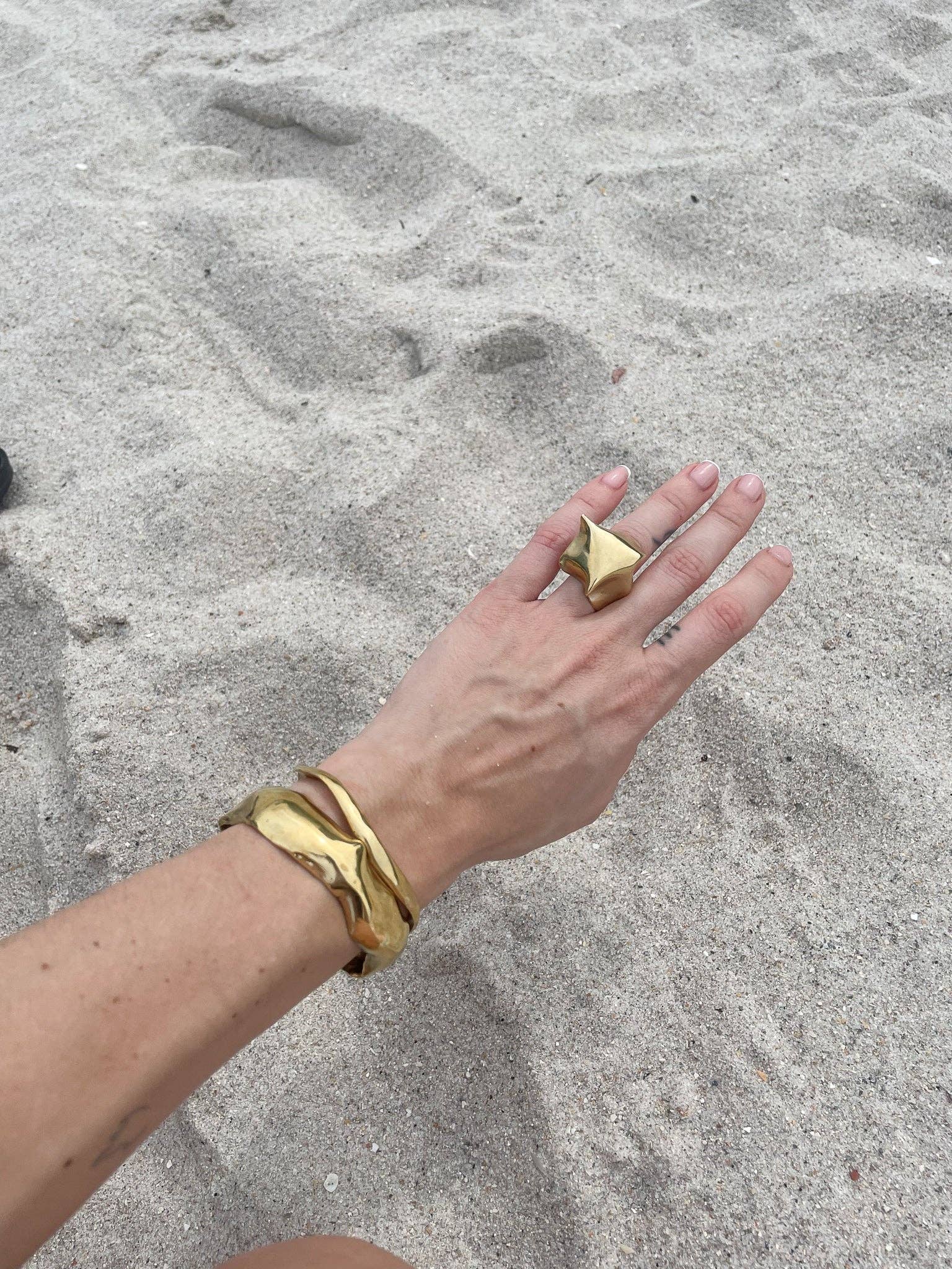 Erea Jewelry - Wholesale Cocktail/Statement Ring - Globo Ring8