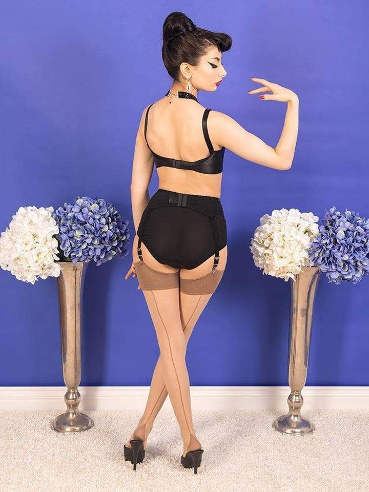 What Katie Did - Wholesale Stockings - Women's - Seamed Stockings Champagne Latte Glamour H2040