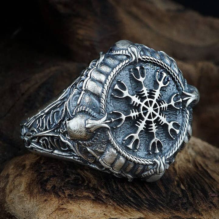 Bague Helm Of Awe pour la vente par Espada Silver
