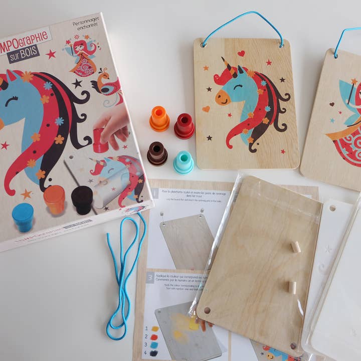 Créa Lign' - Wholesale DIY Craft Kit - Kids - Pad printing on wood, Enchanted characters3