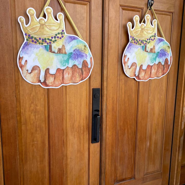 Lovely Reese - Wholesale Door Hanger - Crown King Cake Door Hanger2