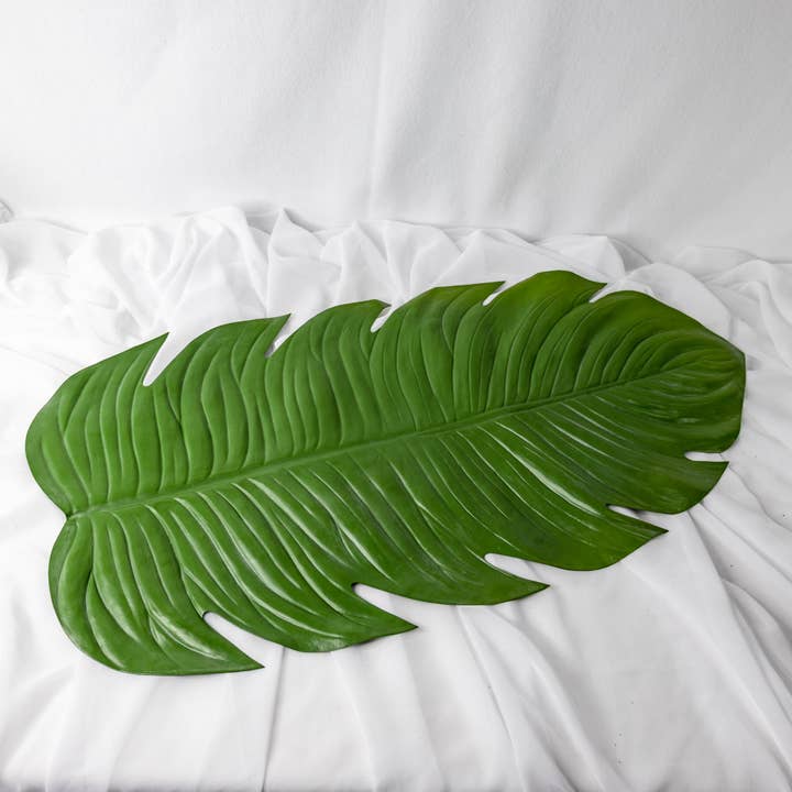 Monstera Table Runner for wholesale by Realistic Artificial Flowers