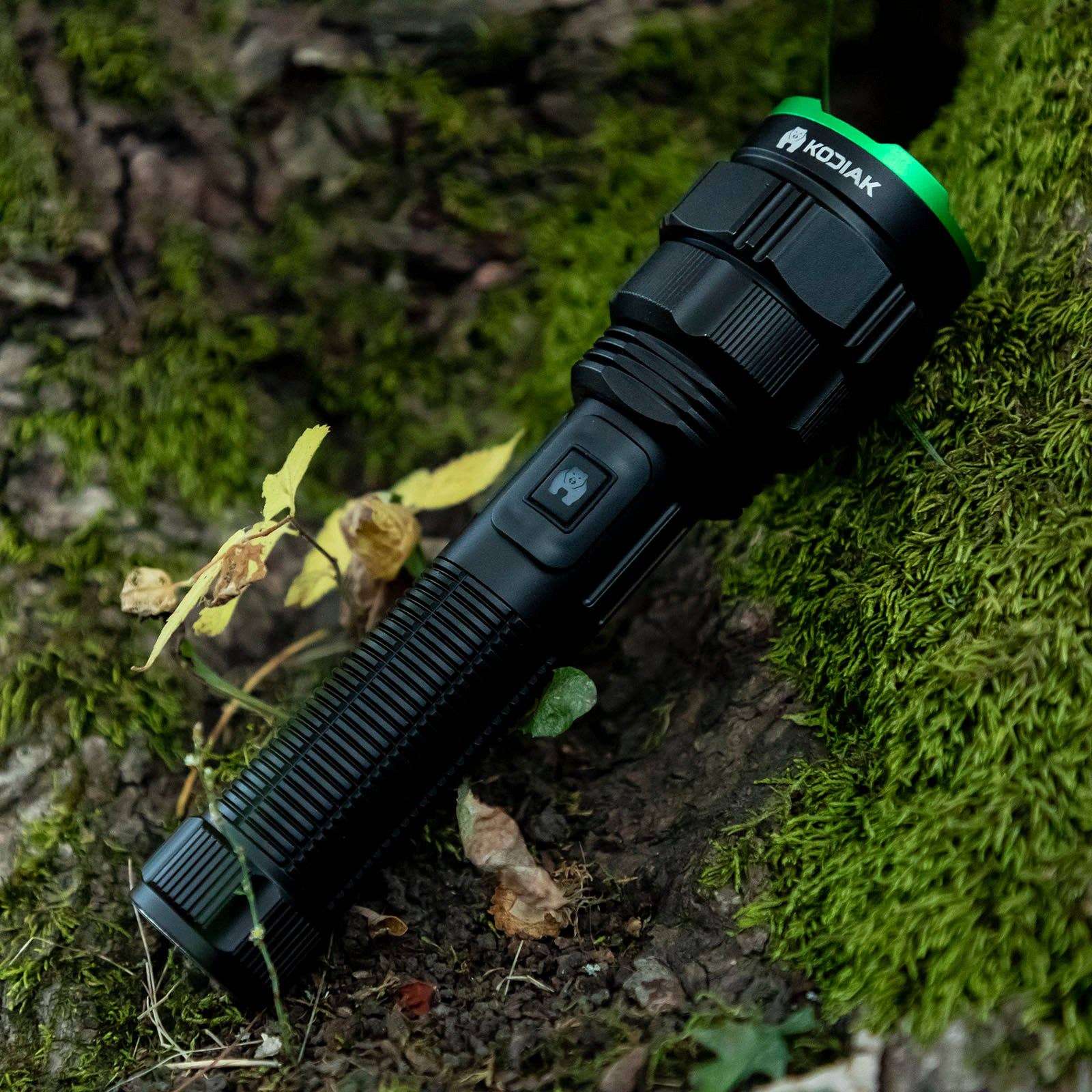 LitezAll - Wholesale Flashlight - Kodiak® Nearly 1 Mile Beam Tactical Flashlight32