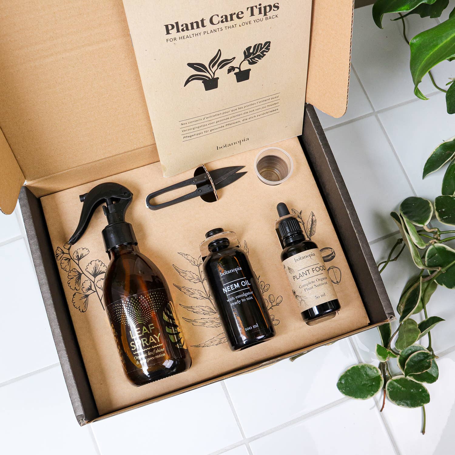 Botanopia - gifts , decor and cards for plant lovers - Wholesale Planting/Potting Soil - Plant Care Kit - for healthy plants that love you back1