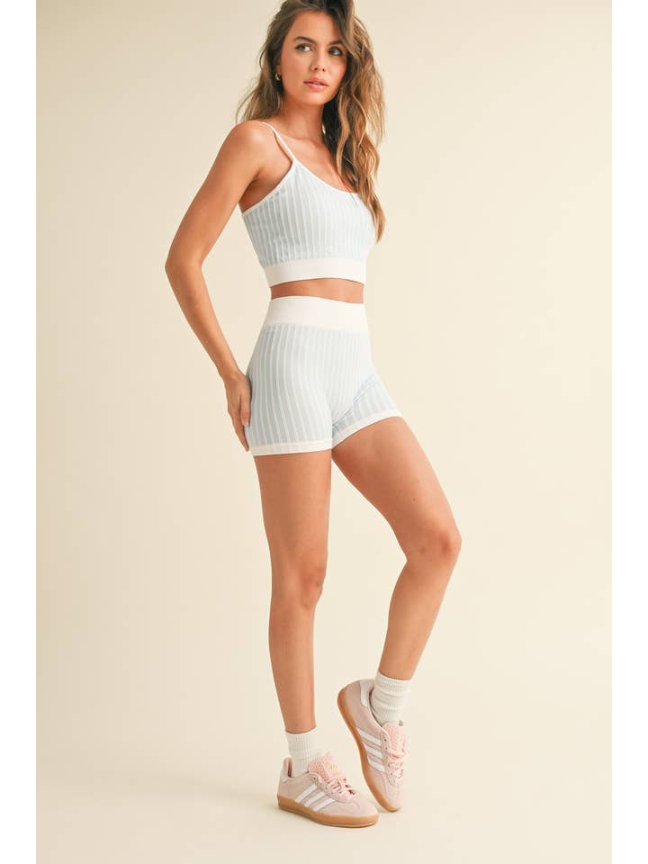 KIMBERLY C - Wholesale Sportkledingset - Dames - Gestreepte Cami Top en Shorts Set25