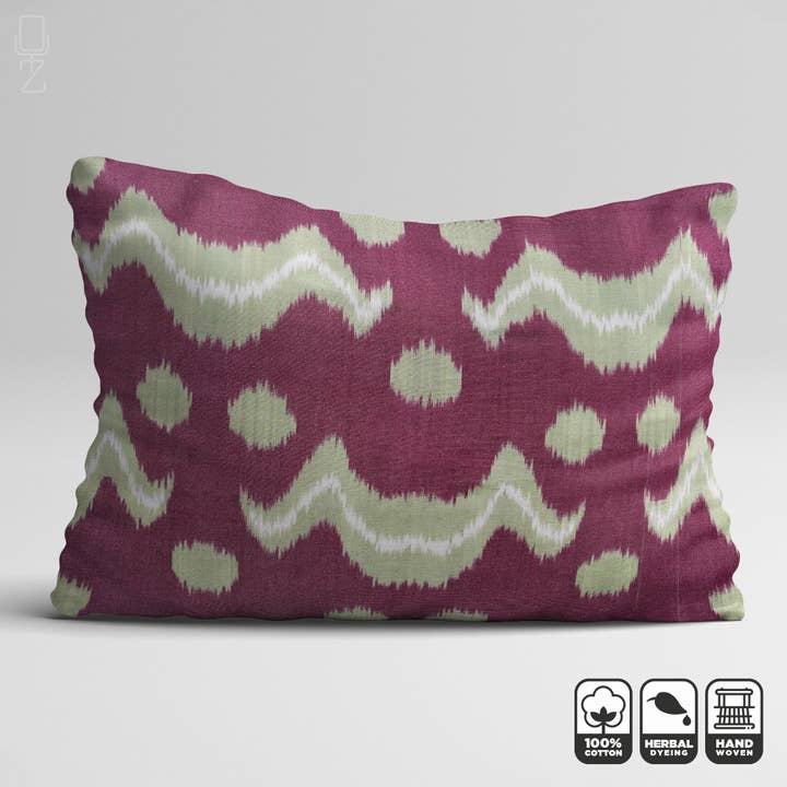 Taie d'oreiller Ikat Bourgogne, tissé à la main, coton, double face pour la vente par OyzShop