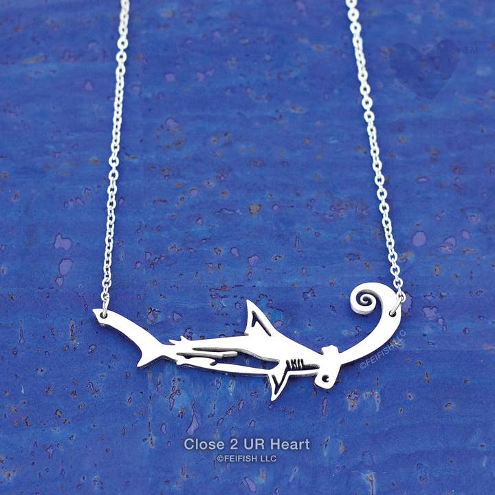 Collier Marteau Requin Acier Inoxydable pour la vente par Close 2 UR Heart
