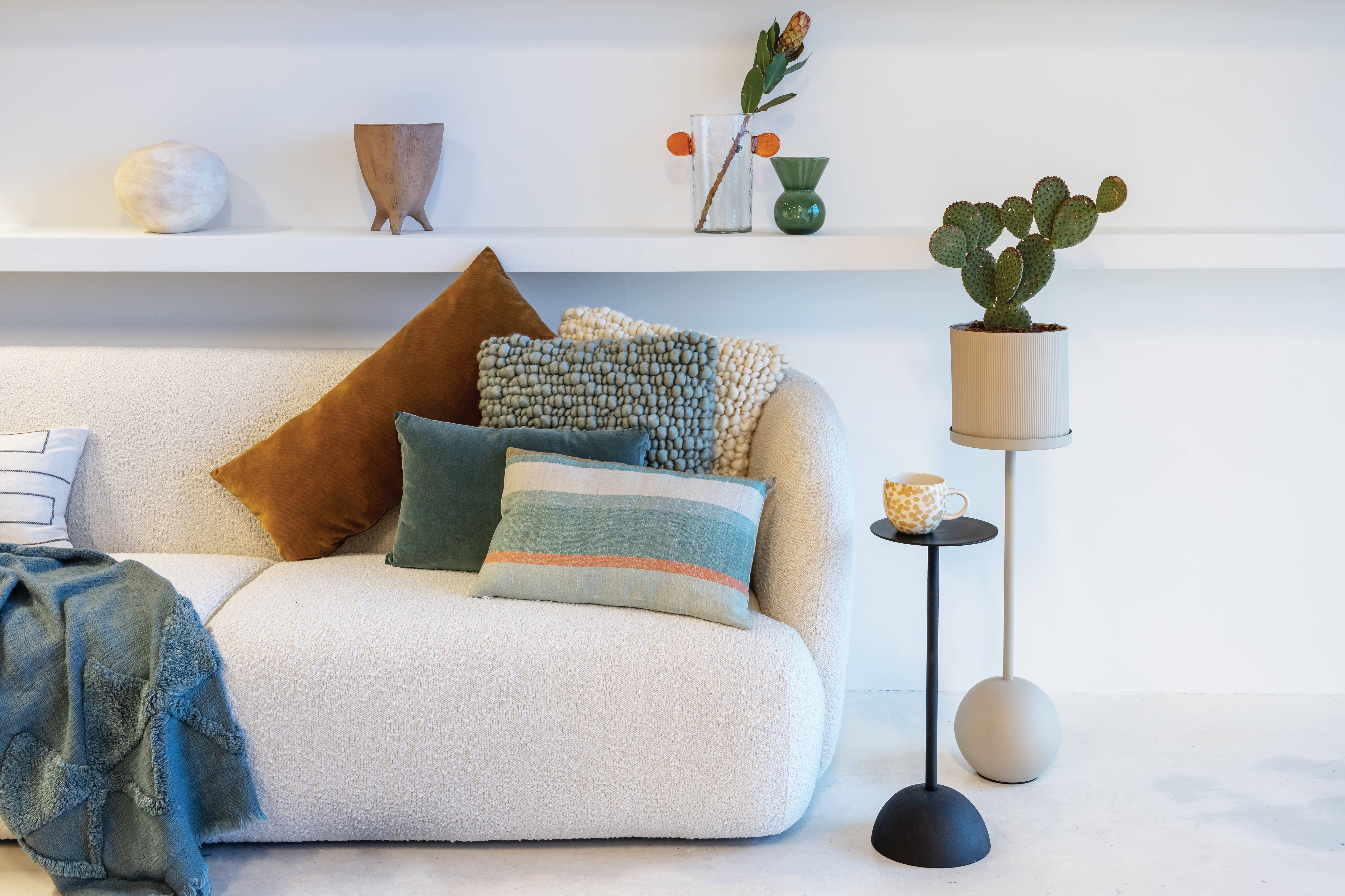 Side Table S Black for wholesale on Faire3