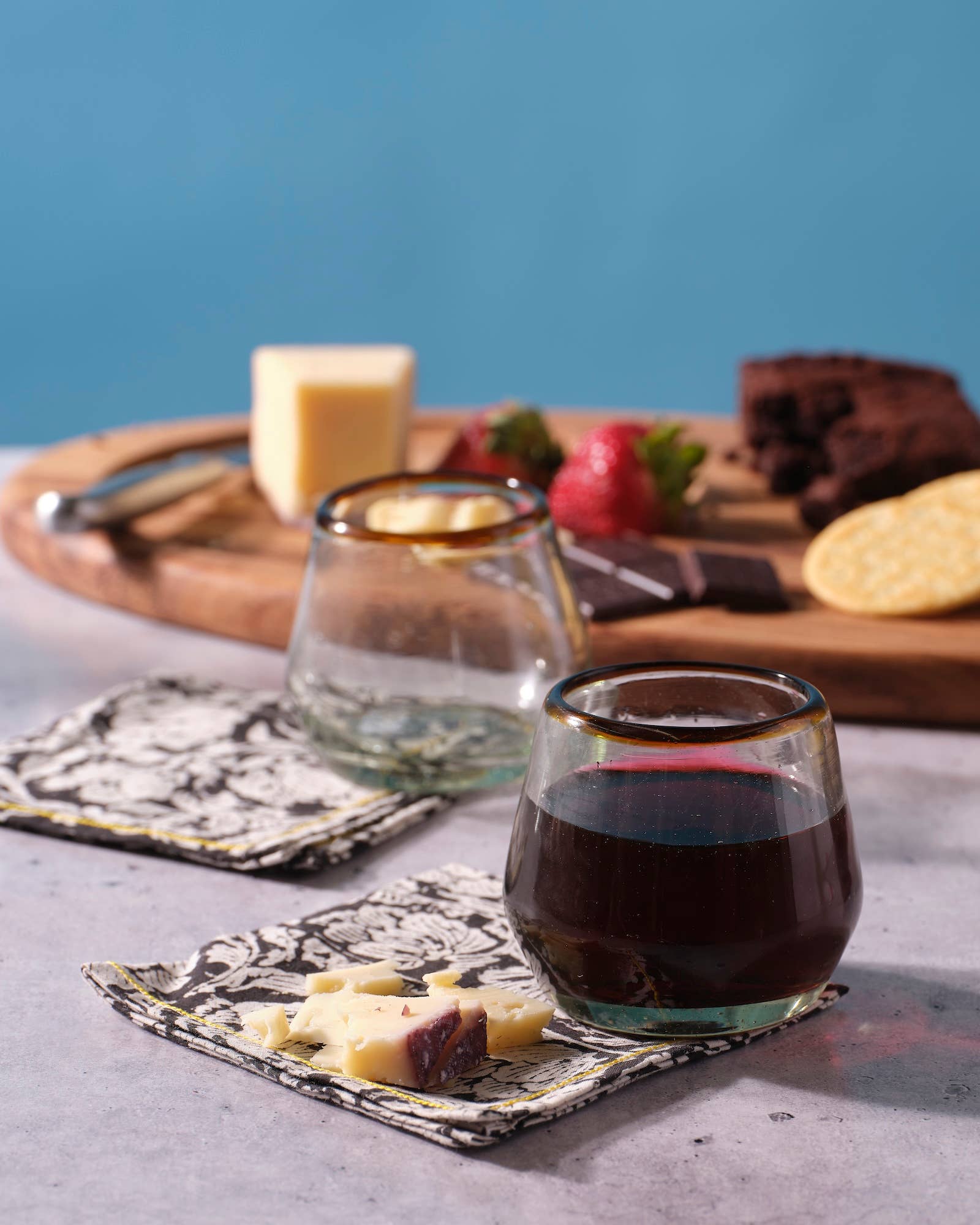 Sobremesa – wholesale Vinglas – Amber Rim Roly Stjälklöst Vinglas | Barutrustning, Glasartiklar1