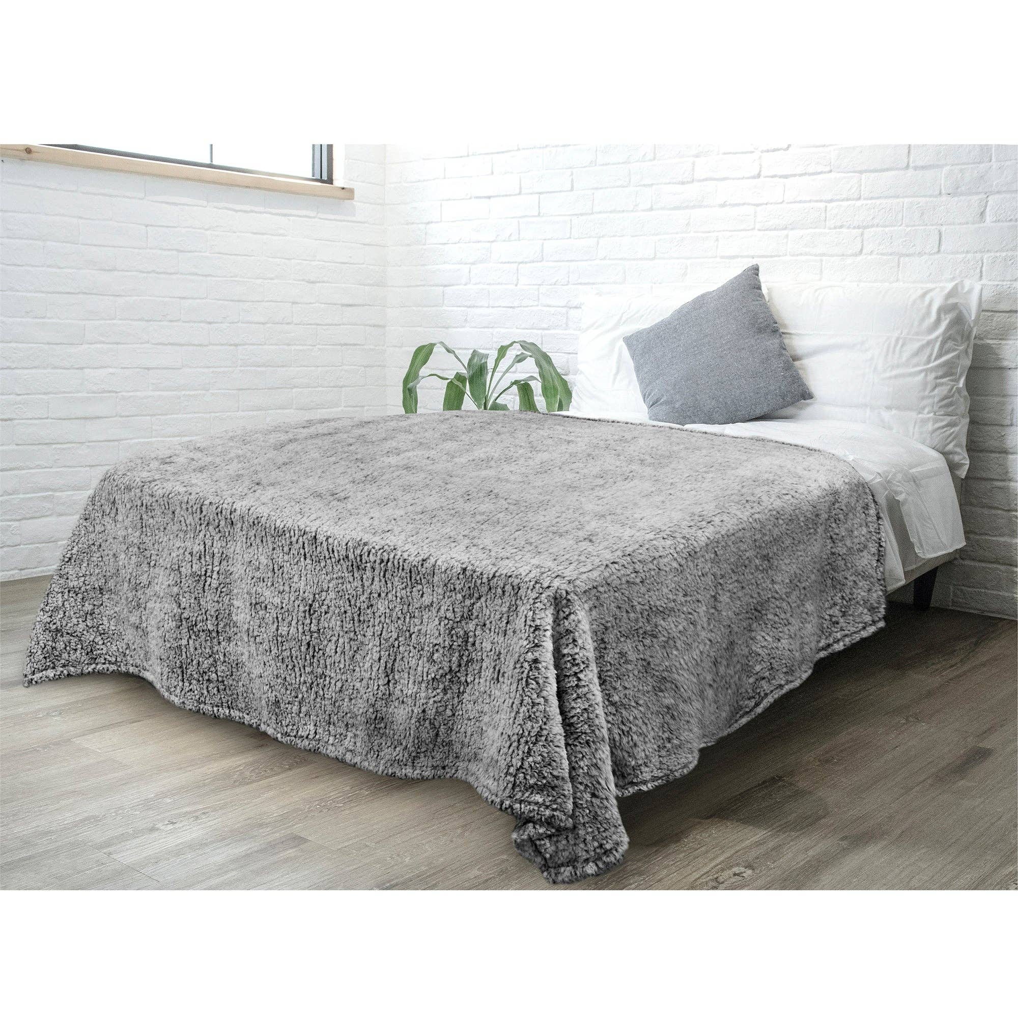 Pavilia - Wholesale Throw Blanket - Plush Shaggy Sherpa Blanket24