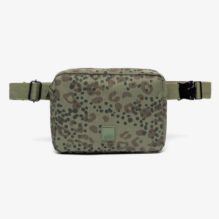 Reef Crossbody Printed Cheetah for wholesale by Lefrik US