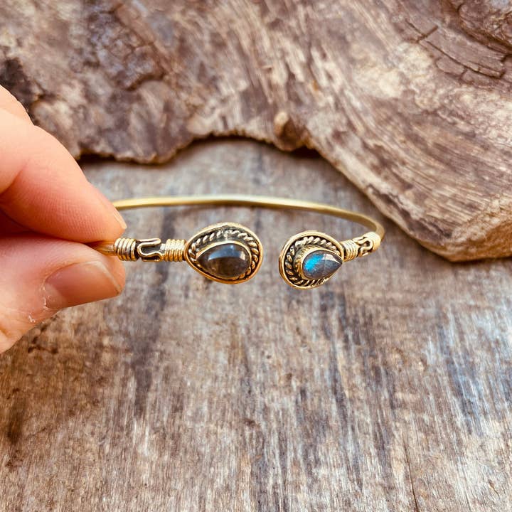 Kaali Boutique – wholesale Bangle bracelet – Labradorite Boho Bracelet / Bangle / Brass / Ethnic / Rustic / Bohemian / Hippie / Gypsy / Psy / Chic / Jewellery / Body / Adjustable4