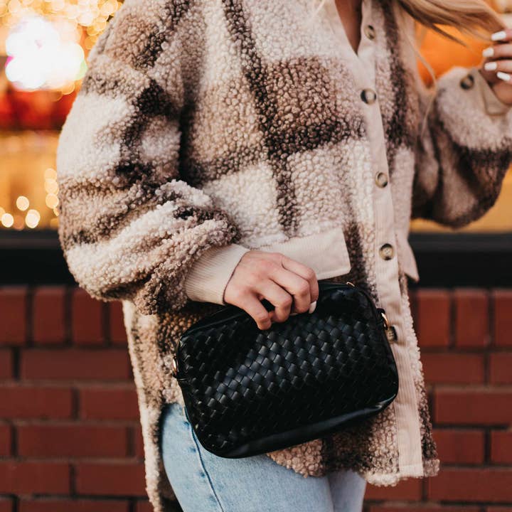 Pretty Simple - Wholesale Crossbody Bag - Women's - Woven Willow Camera Crossbody Bag